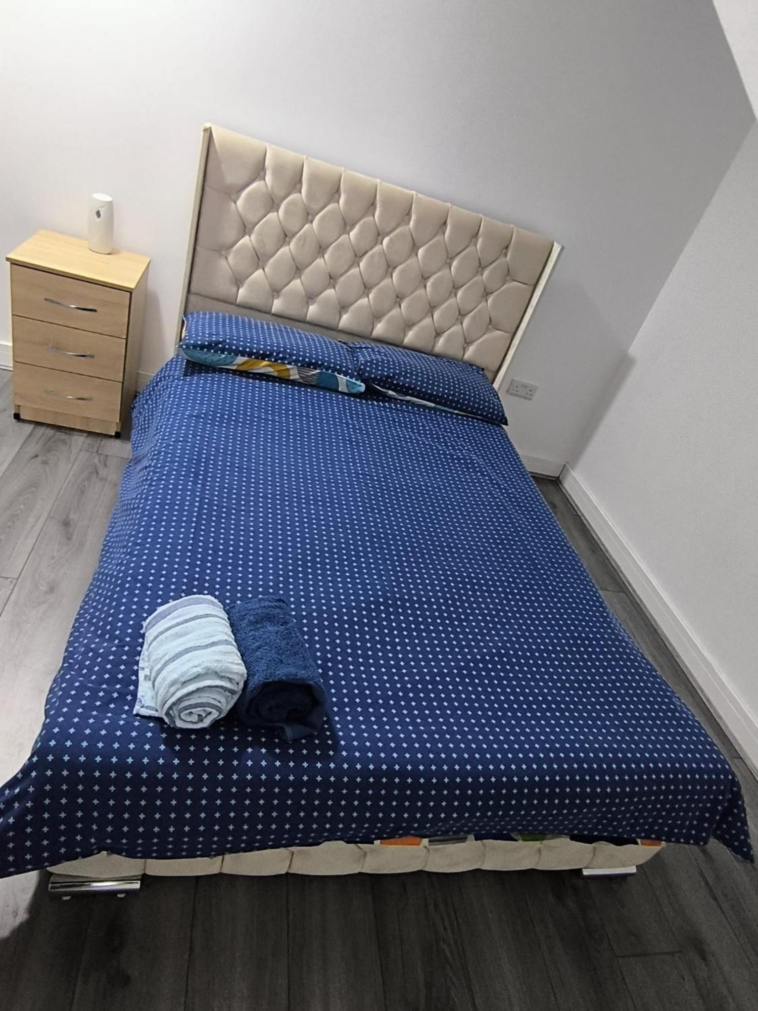Spacious Full Home - Perfect For Families & Groups Oldbury  Bagian luar foto